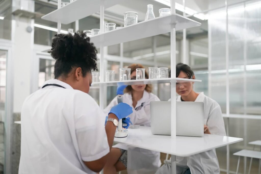 Special Lab Why Small and Specialty Labs Need Flexible LIS