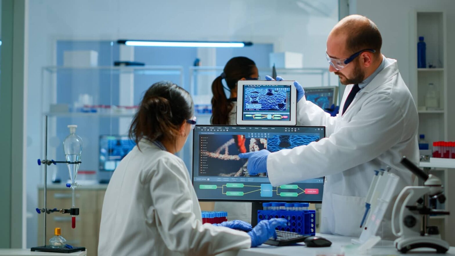 Choosing Lab Management Software That Grows with Your Organization
