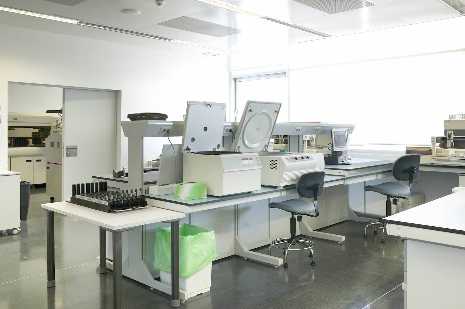 Supporting Multi-Specimen Cases with Anatomic Pathology Software